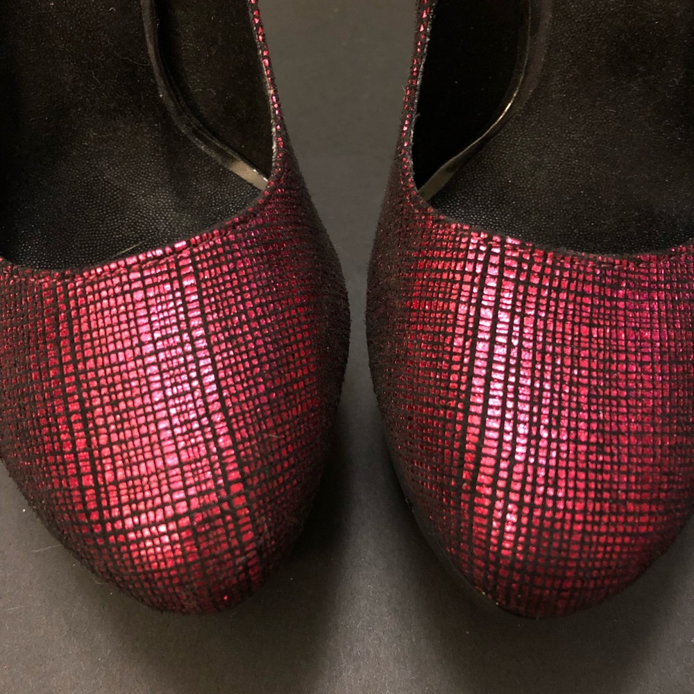 NWOB JustFab Flirty Shiny Platform Heels - Picture 4 of 8